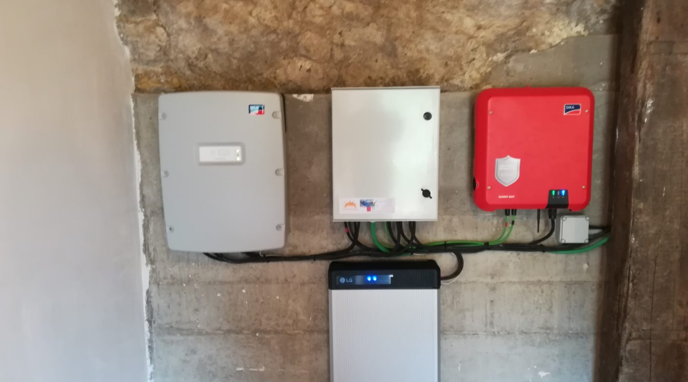 INSTALACIÓN FOTOVOLTAICA CON BATERÍAS DE LITIO EN TERUEL