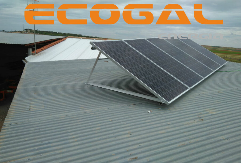INSTALACIÓN SOLAR DE 1600 Wp EN LA ALBERCA DEL ZÁNCARA