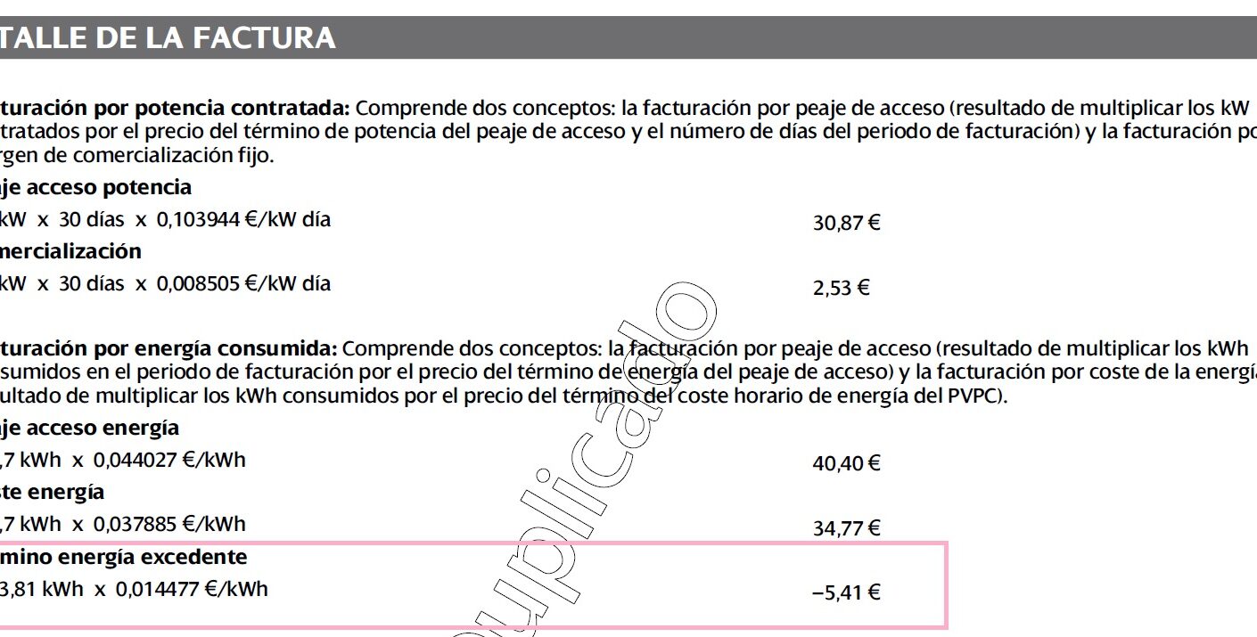 COMPARATIVA FACTURA ELÉCTRICA CON Y SIN AUTOCONSUMO SOLAR MES DE ABRIL.