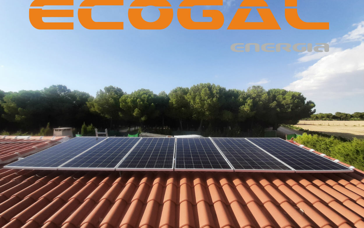 VIVIENDA AISLADA CON 1.980 Wp y 4,8 Kwh en ACUMULACIÓN